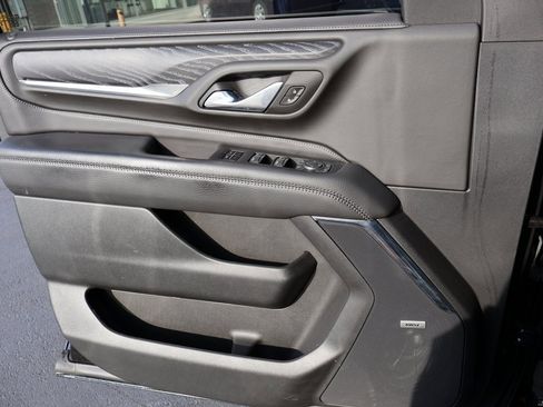 Used 2024 GMC Yukon Denali w/ Denali Reserve Package image 40