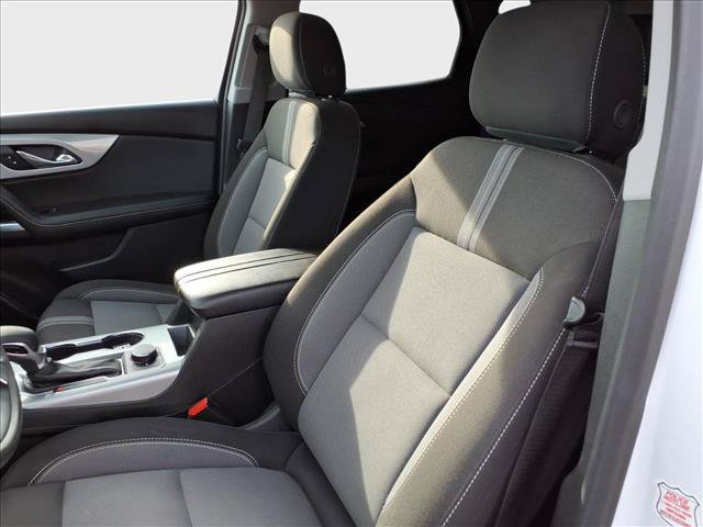 Used 2025 Chevrolet Blazer LT FWD image 16