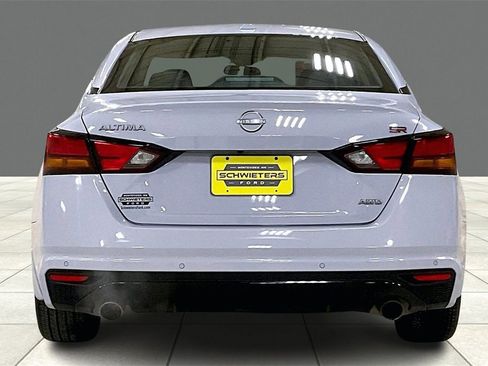 Used 2025 Nissan Altima 2.5 SR image 4