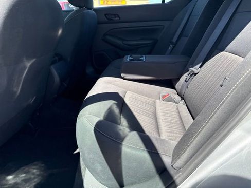 Used 2024 Nissan Altima 2.5 S FWD image 21
