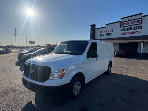 Used 2015 Nissan NV 1500 SV RWD image 1