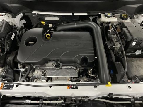 Used 2024 Chevrolet Equinox LT image 36