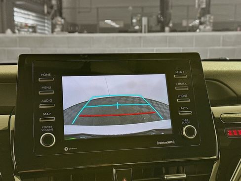 Used 2022 Toyota Camry SE image 21