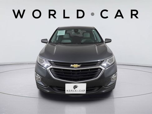 Used 2020 Chevrolet Equinox LT image 2