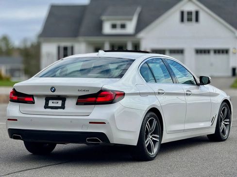 Used 2022 BMW 530i w/ Premium Package RWD image 6