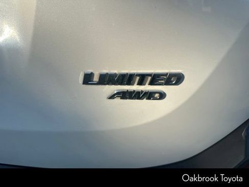 Used 2015 Toyota RAV4 Limited AWD/4WD image 6