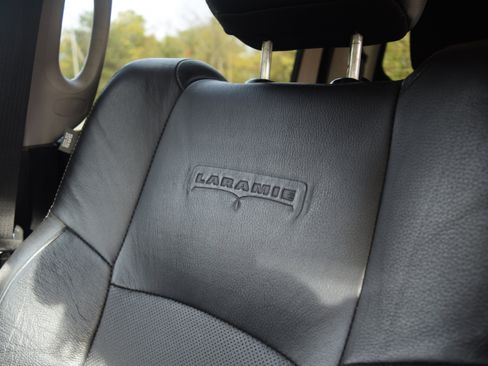 Used 2015 RAM 2500 Laramie image 19