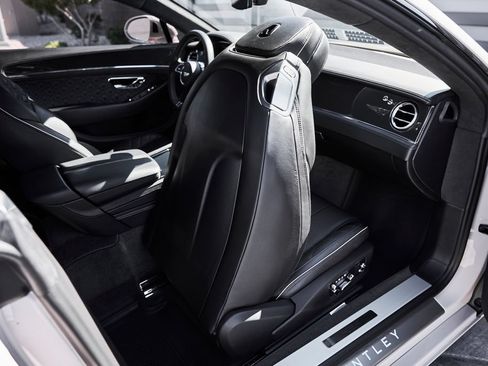 Used 2021 Bentley Continental GT Mulliner AWD/4WD image 39