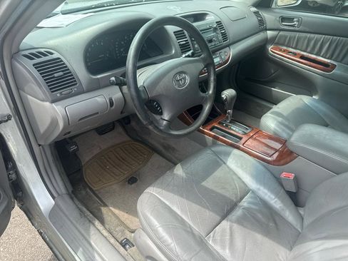 Used 2003 Toyota Camry XLE FWD image 9