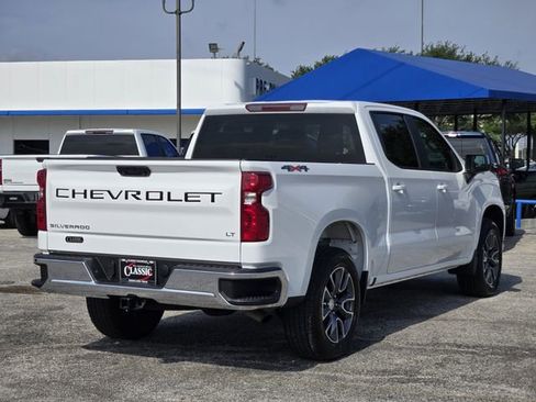 Used 2023 Chevrolet Silverado 1500 LT AWD/4WD image 7