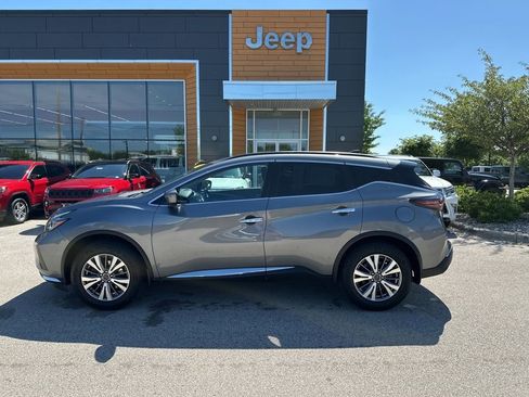 Used 2023 Nissan Murano S AWD/4WD image 10