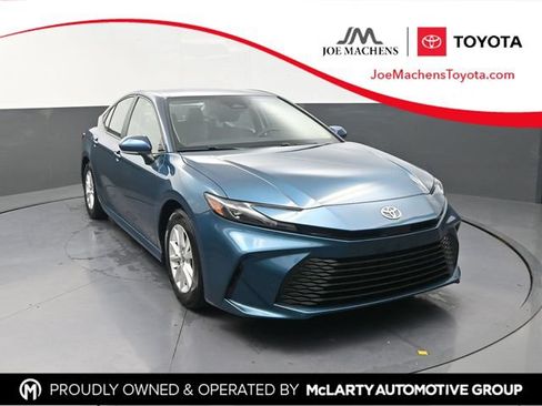 Certified 2025 Toyota Camry LE FWD image 1