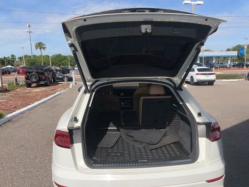 Used 2019 Audi Q8 Premium w/ Convenience Package AWD/4WD image 13