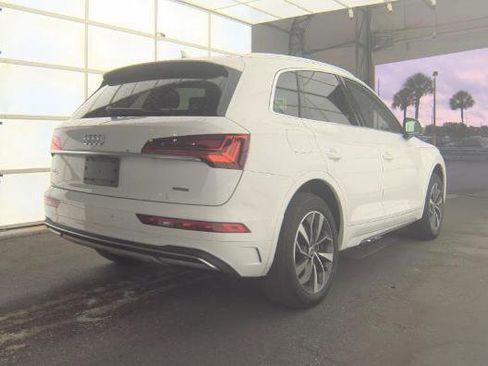Used 2021 Audi Q5 2.0T Premium w/ Convenience Package AWD/4WD image 2