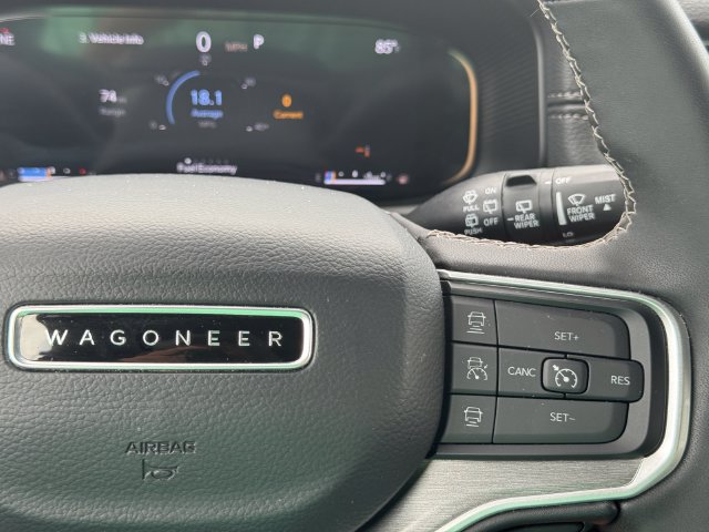 Certified 2025 Jeep Wagoneer Series II w/ Convenience Group I AWD/4WD image 28