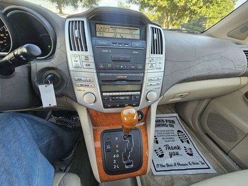 Used 2004 Lexus RX 330 FWD image 16