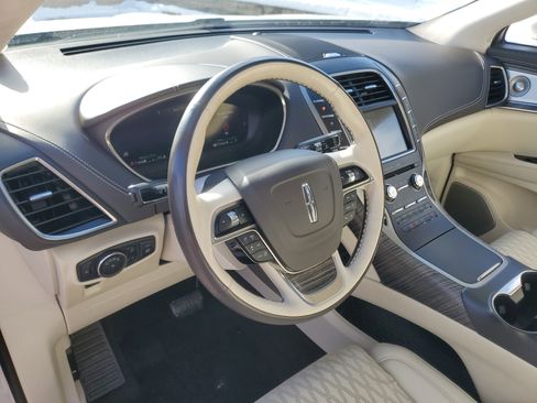 Used 2019 Lincoln Nautilus Black Label image 13