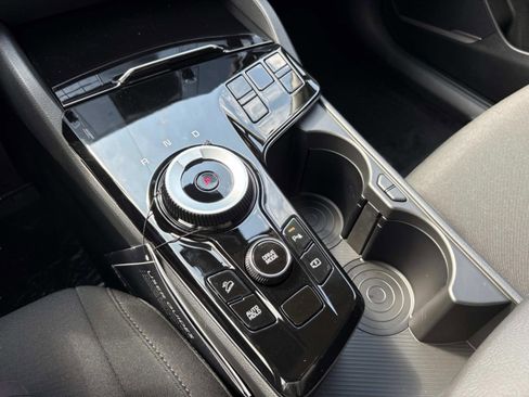 New 2025 Kia Sportage LX image 28