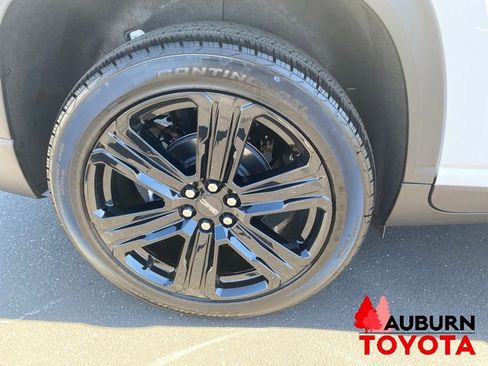 Used 2026 GMC Acadia Elevation w/ Black Edition AWD/4WD image 12