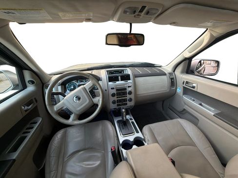 Used 2010 Mercury Mariner Premier FWD image 23