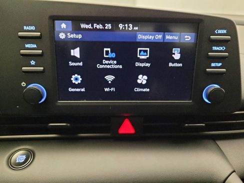 Used 2025 Hyundai Elantra Sport image 25