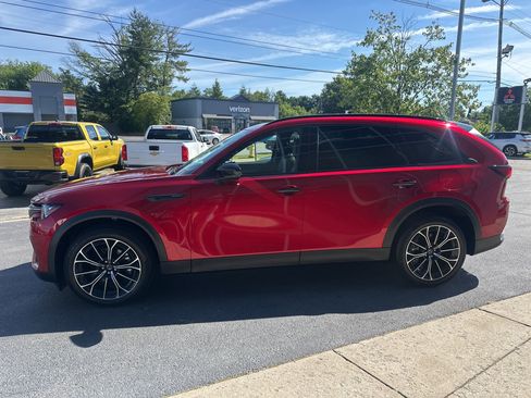Used 2025 MAZDA CX-70 Plug-In Hybrid w/ Premium Pkg image 5
