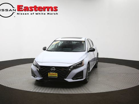 Used 2023 Nissan Altima 2.5 SR w/ SR Premium Package FWD image 53