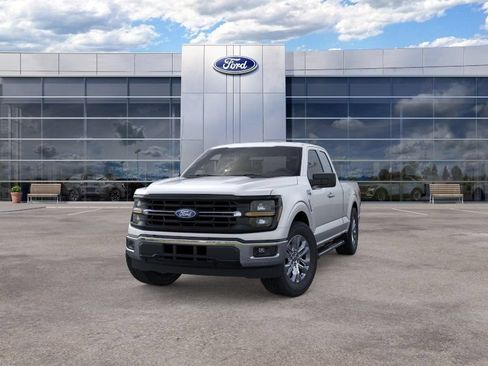 New 2026 Ford F150 XLT w/ XLT Chrome Appearance Package RWD image 2