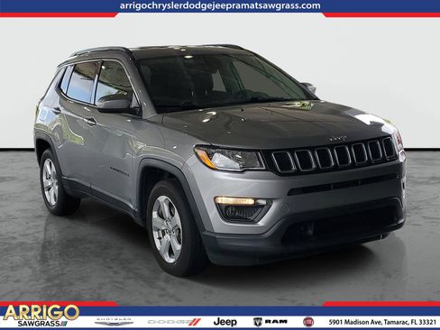 Used 2021 Jeep Compass Latitude w/ Driver Assistance Group image 1