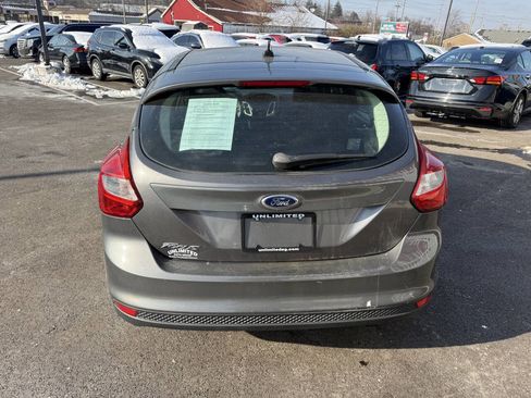 Used 2012 Ford Focus SE image 9