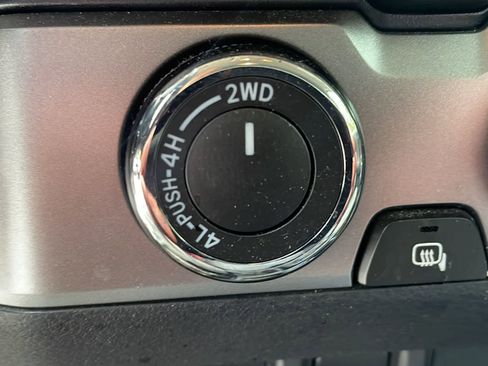 Used 2023 Toyota Tacoma SR AWD/4WD image 18