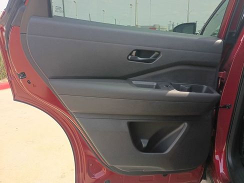 New 2026 Nissan Pathfinder SV image 27