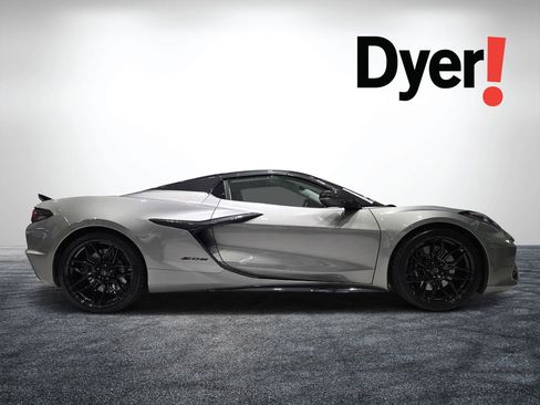 Certified 2023 Chevrolet Corvette Z06 w/ Stealth Interior Trim Package image 2