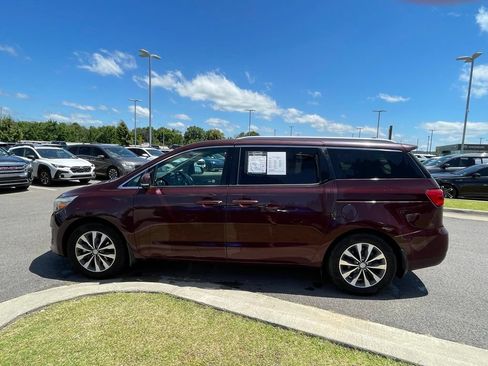 Used 2018 Kia Sedona SX FWD image 4