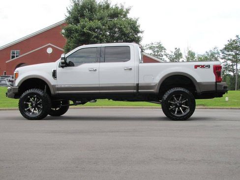 Used 2019 Ford F250 King Ranch w/ King Ranch Ultimate Package AWD/4WD image 5