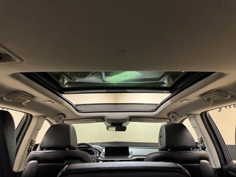 Used 2024 Acura MDX SH-AWD image 18