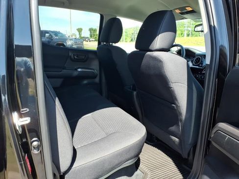 Used 2023 Toyota Tacoma 4x4 Double Cab w/ Trail Edition image 13