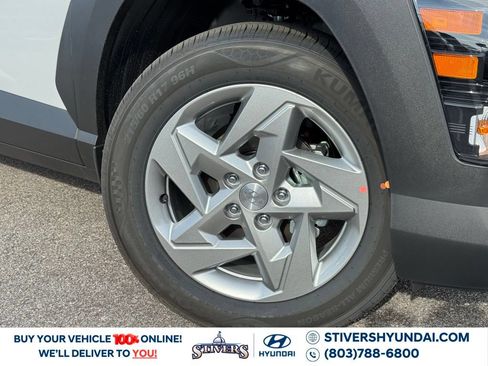 Used 2026 Hyundai Kona SE FWD image 4