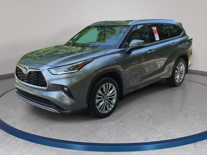 New 2026 Toyota Highlander Platinum