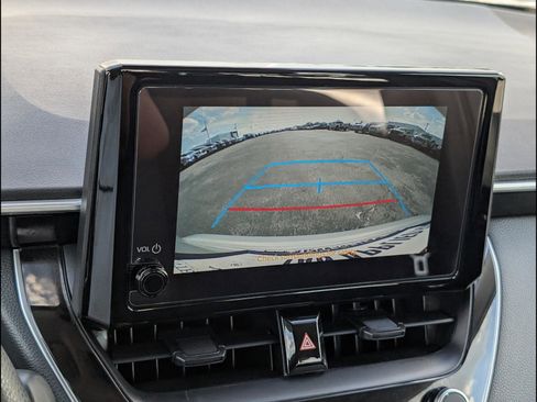 Used 2025 Toyota Corolla LE image 8