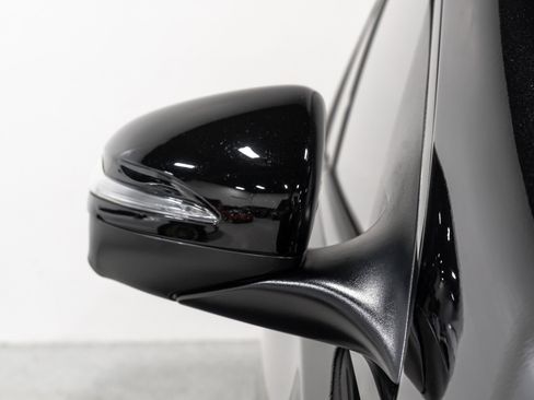 Used 2025 Mercedes-Benz Maybach GLS 600 4MATIC image 14