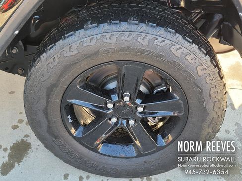 Used 2021 Jeep Wrangler Unlimited Sahara image 23