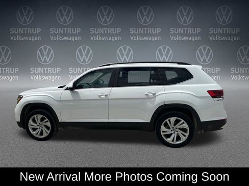 Used 2023 Volkswagen Atlas SE AWD/4WD image 3