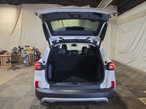 Used 2024 Ford Escape Platinum AWD/4WD image 20