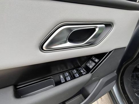 New 2026 Land Rover Range Rover Velar Dynamic SE AWD/4WD image 12