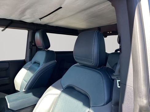 Used 2021 Ford Bronco First Edition AWD/4WD image 19