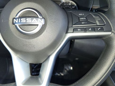 Used 2025 Nissan Altima 2.5 SV image 24