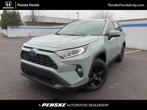 Used 2019 Toyota RAV4 XLE image 1