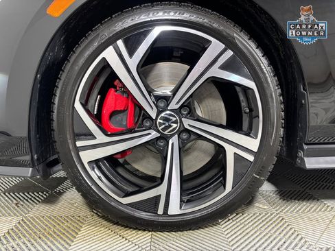 Used 2026 Volkswagen GTI SE FWD image 28