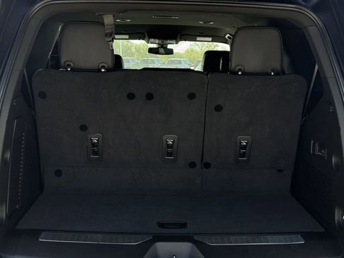 Used 2022 Chevrolet Tahoe Z71 w/ Luxury Package image 29